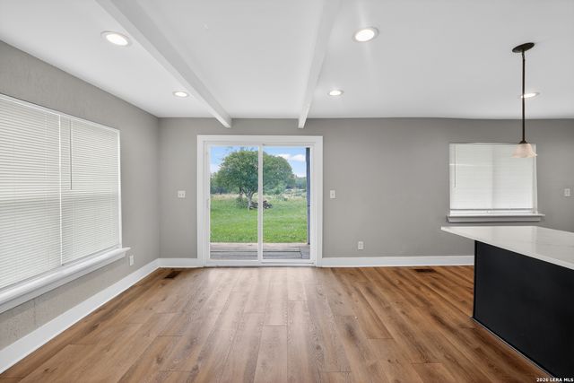 414 MEDINA DR, Bandera, TX 78003