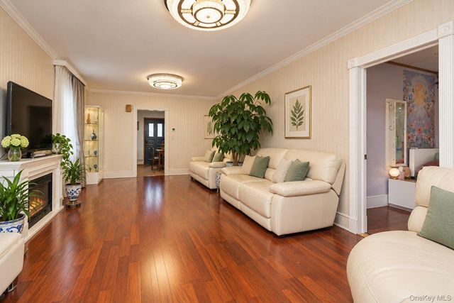 230 Lindenwood Road, Staten Island, NY 10308