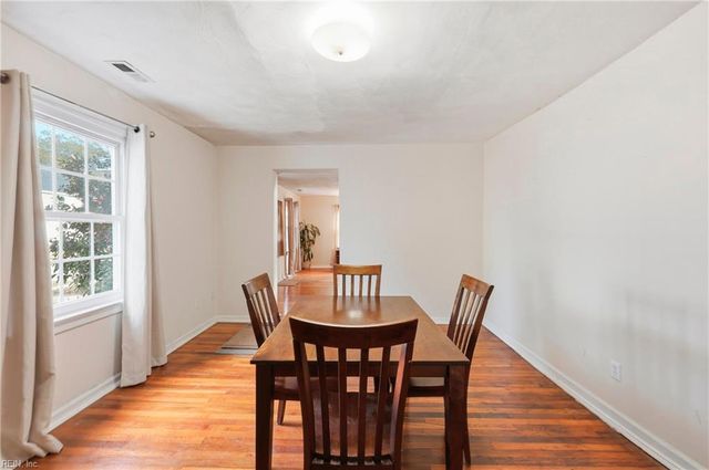 14 Connor PL, Portsmouth, VA 23702