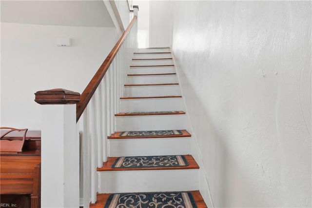 14 Connor PL, Portsmouth, VA 23702