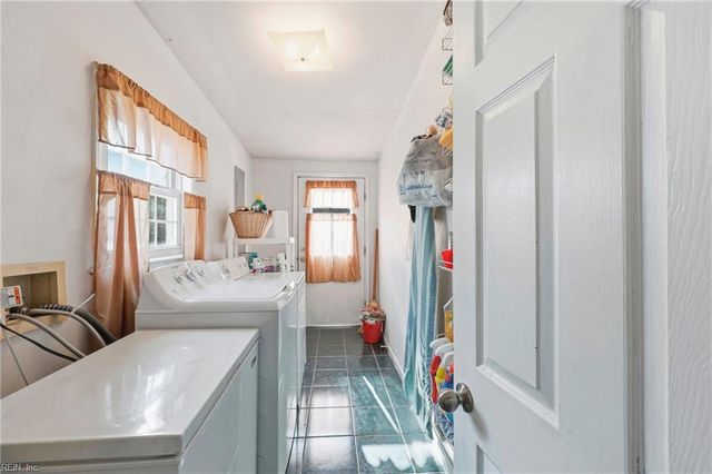 14 Connor PL, Portsmouth, VA 23702