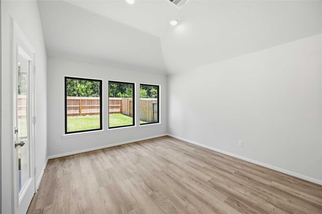 2834 River Juniper Lane, Crosby, TX 77532