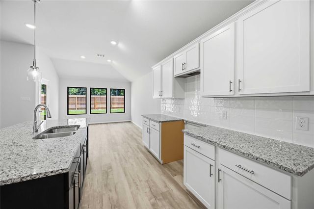 2834 River Juniper Lane, Crosby, TX 77532