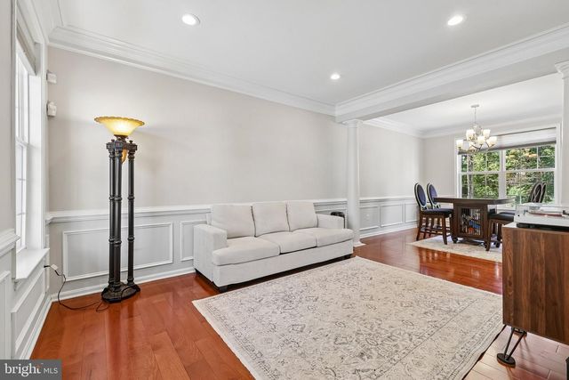 6217 OAKLAND DR, Woodbridge, VA 22193