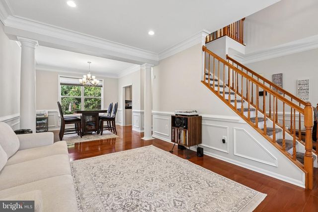 6217 OAKLAND DR, Woodbridge, VA 22193