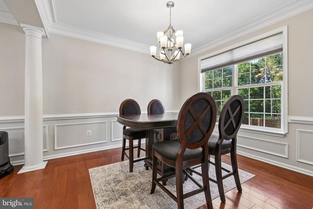 6217 OAKLAND DR, Woodbridge, VA 22193