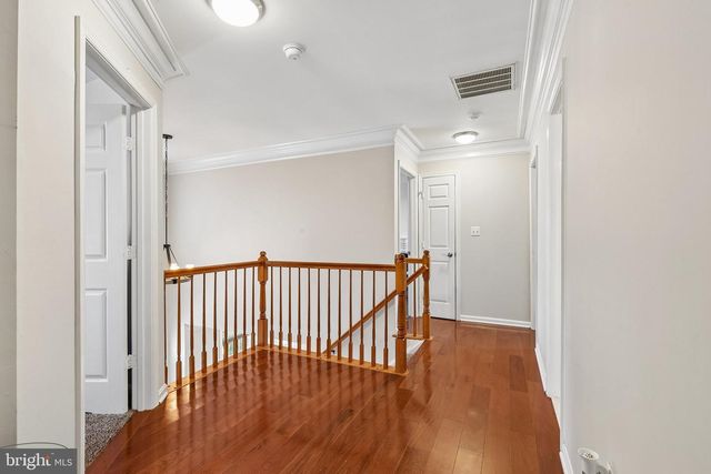 6217 OAKLAND DR, Woodbridge, VA 22193