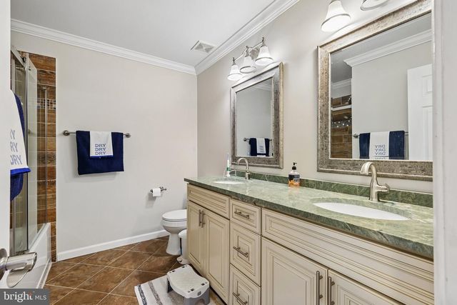 6217 OAKLAND DR, Woodbridge, VA 22193