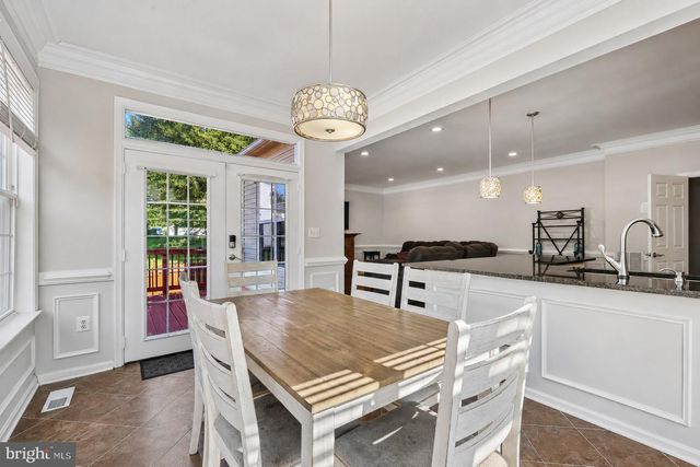 6217 OAKLAND DR, Woodbridge, VA 22193