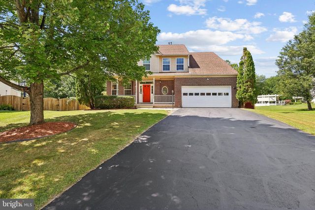 6217 OAKLAND DR, Woodbridge, VA 22193