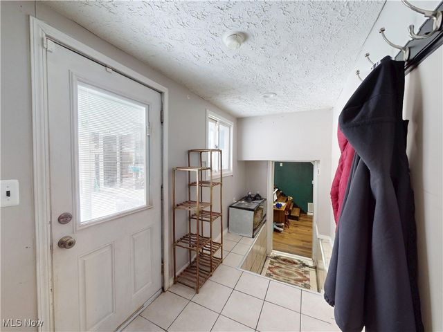 14801 Larkfield Drive, Brook Park, OH 44142