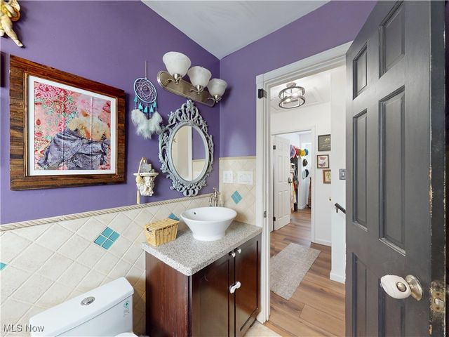 14801 Larkfield Drive, Brook Park, OH 44142