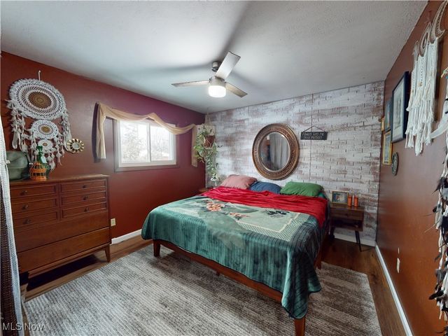 14801 Larkfield Drive, Brook Park, OH 44142