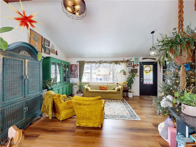 14801 Larkfield Drive, Brook Park, OH 44142