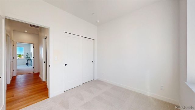 933 Edge Circle, Longmont, CO 80501