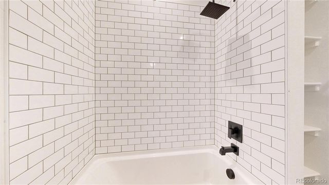 933 Edge Circle, Longmont, CO 80501