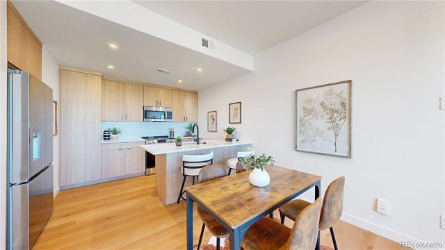 933 Edge Circle, Longmont, CO 80501