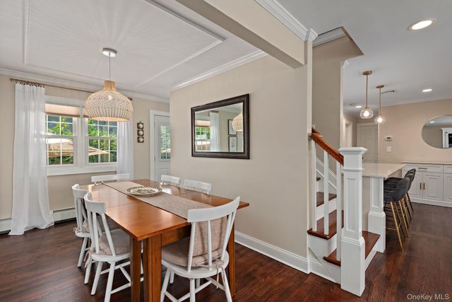 58 Roseville Avenue, Saint James, NY 11780