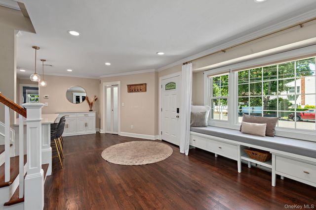58 Roseville Avenue, Saint James, NY 11780
