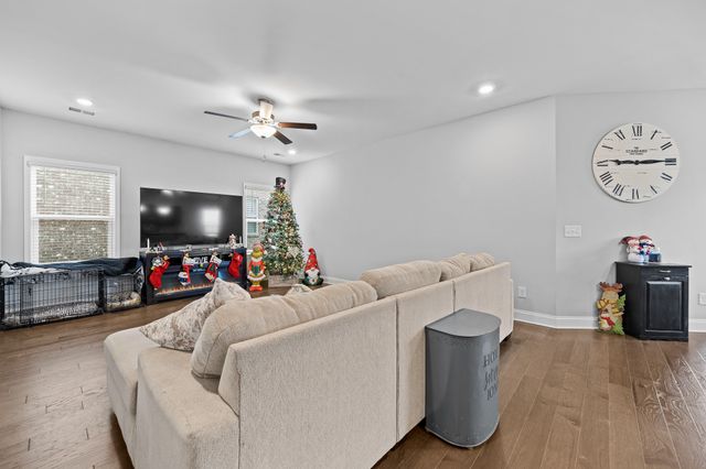 123 Telavera Dr, White House, TN 37188