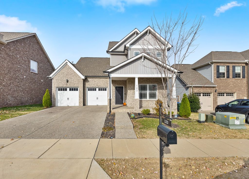 123 Telavera Dr, White House, TN 37188