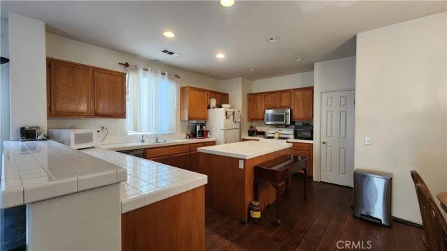 24852 Picnic Lane, Wildomar, CA 92595