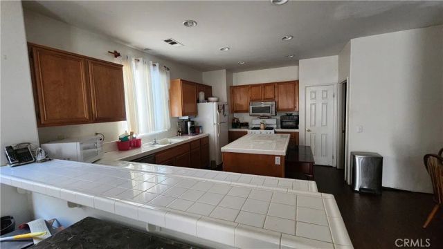 24852 Picnic Lane, Wildomar, CA 92595