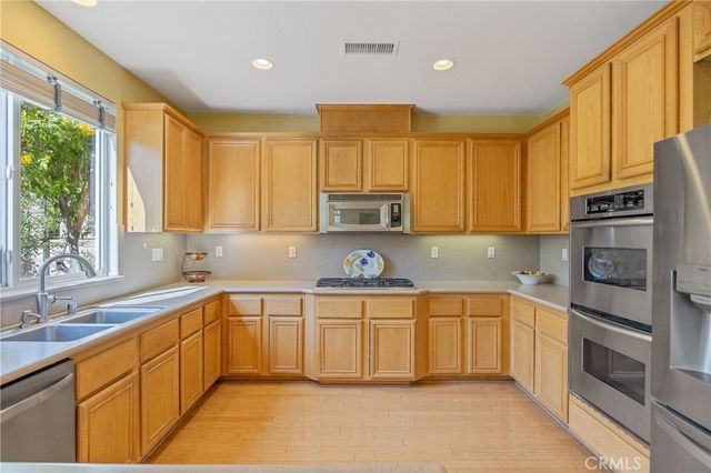 22020 Superior Court, Saugus, CA 91390