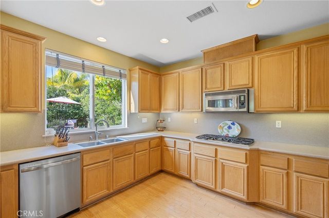 22020 Superior Court, Saugus, CA 91390