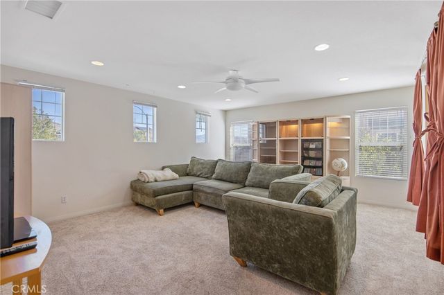 22020 Superior Court, Saugus, CA 91390