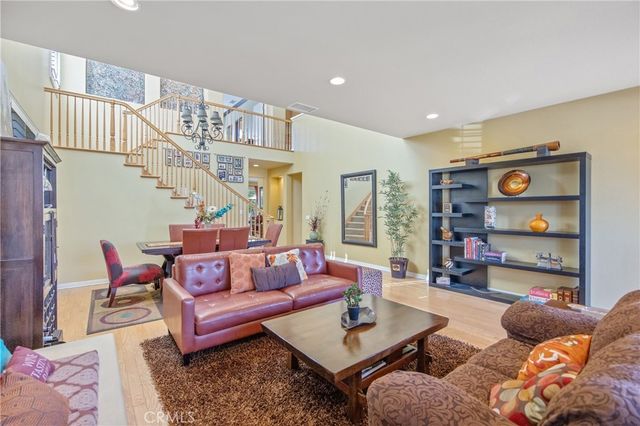 22020 Superior Court, Saugus, CA 91390