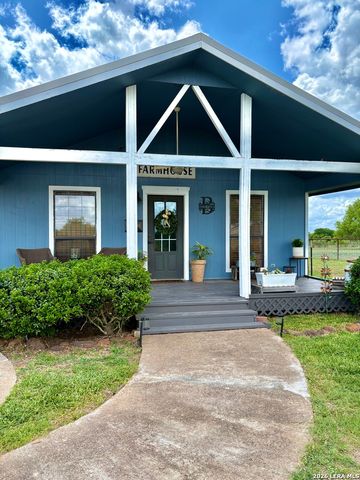 199 OLD CAMPBELL RD, Seguin, TX 78155