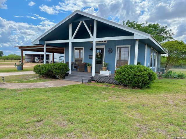 199 OLD CAMPBELL RD, Seguin, TX 78155
