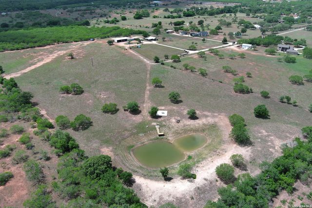 199 OLD CAMPBELL RD, Seguin, TX 78155