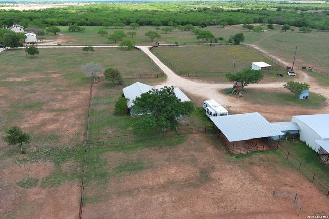 199 OLD CAMPBELL RD, Seguin, TX 78155