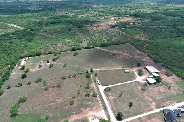 199 OLD CAMPBELL RD, Seguin, TX 78155
