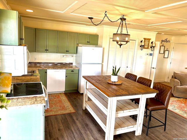 199 OLD CAMPBELL RD, Seguin, TX 78155