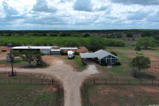 199 OLD CAMPBELL RD, Seguin, TX 78155