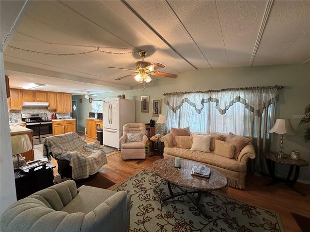 111 SW 158TH TERRACE, Ocala, FL 34481