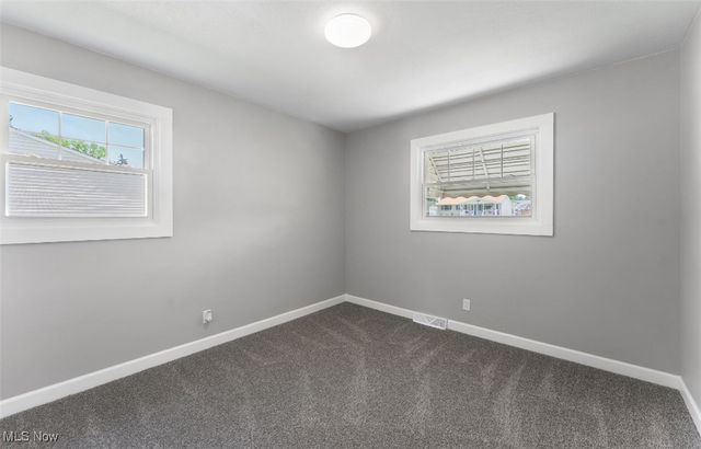 5318 Pinecrest Avenue, Youngstown, OH 44515