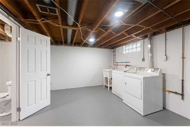 5318 Pinecrest Avenue, Youngstown, OH 44515