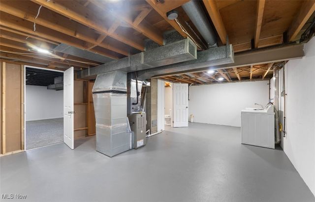 5318 Pinecrest Avenue, Youngstown, OH 44515