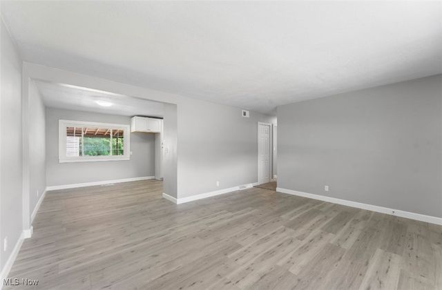 5318 Pinecrest Avenue, Youngstown, OH 44515