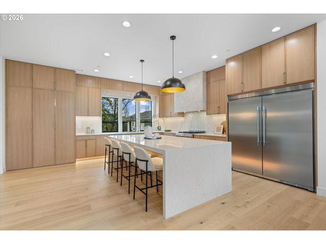 590 W U St, Washougal, WA 98671