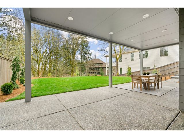 590 W U St, Washougal, WA 98671