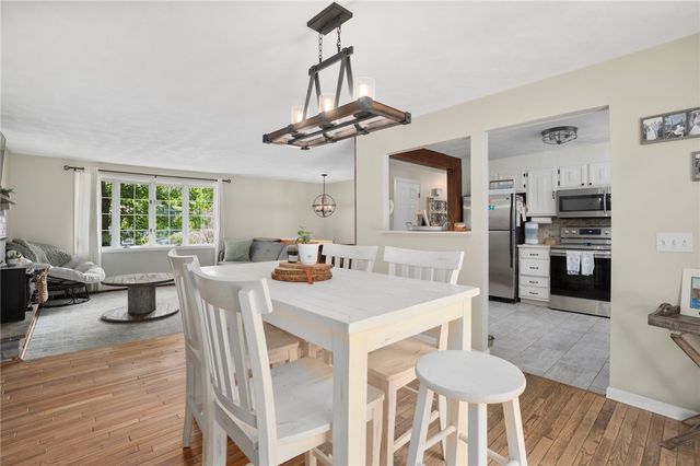 5 Teakwood Drive, Coventry, RI 02816