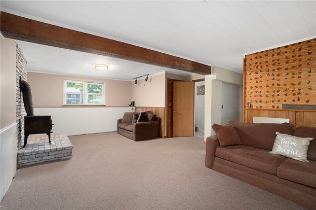 5 Teakwood Drive, Coventry, RI 02816