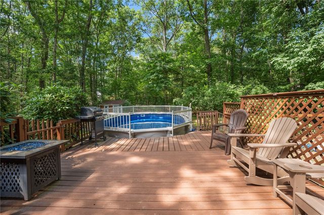 5 Teakwood Drive, Coventry, RI 02816