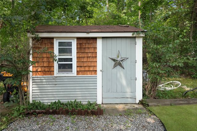 5 Teakwood Drive, Coventry, RI 02816