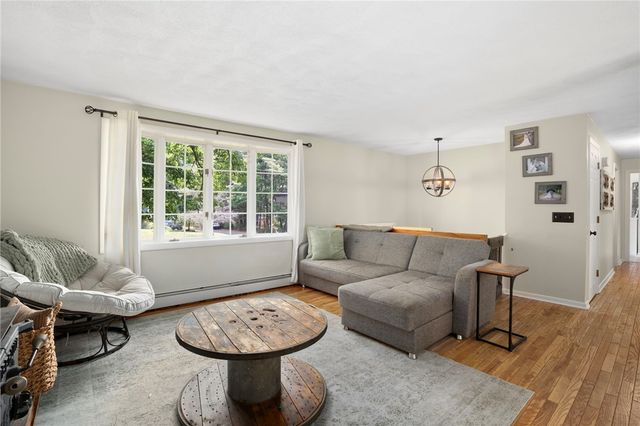 5 Teakwood Drive, Coventry, RI 02816